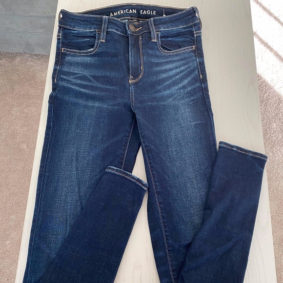 dark blue jeans american eagle